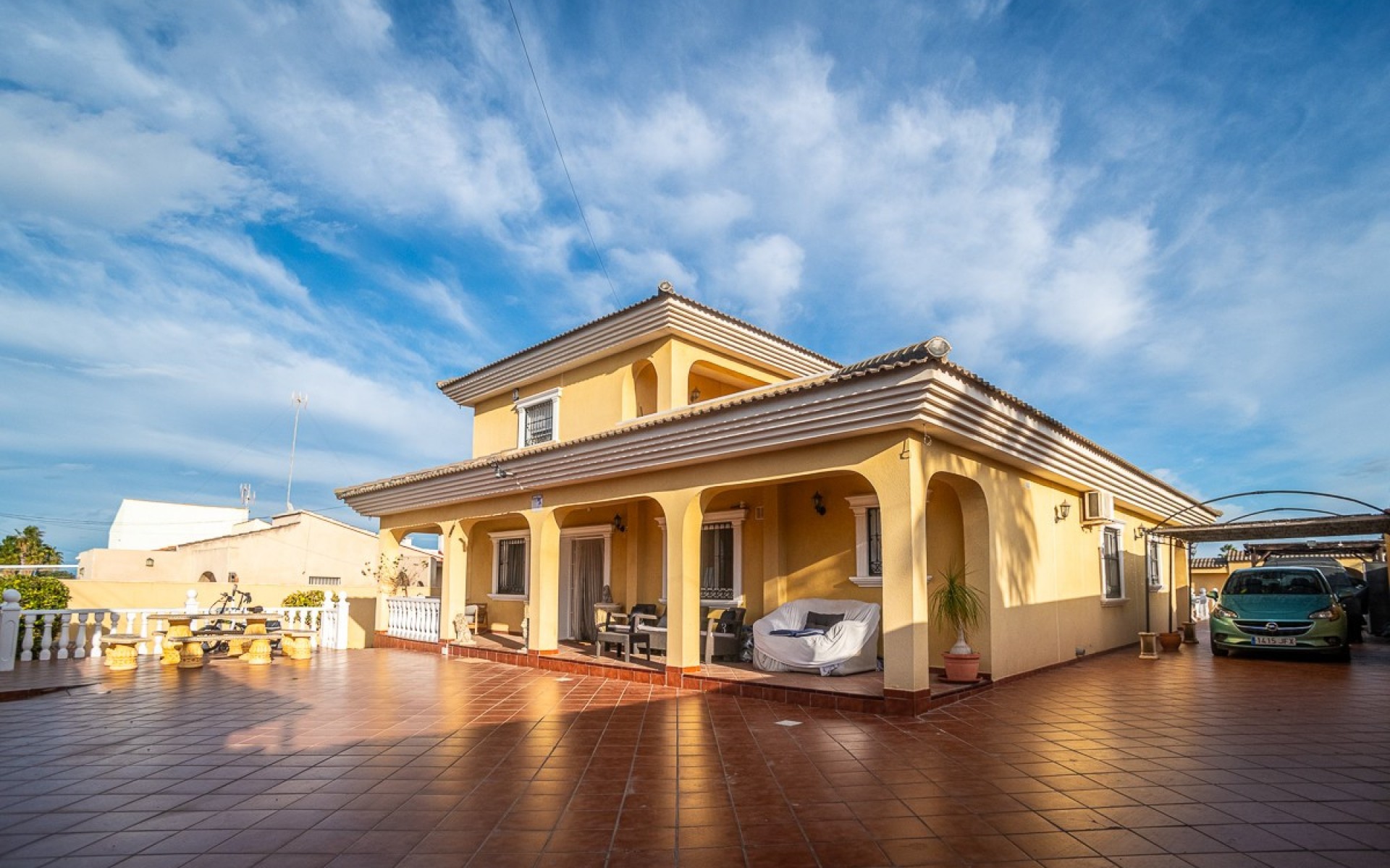 Resale - Villa - Torrevieja - Torrevieja Centro