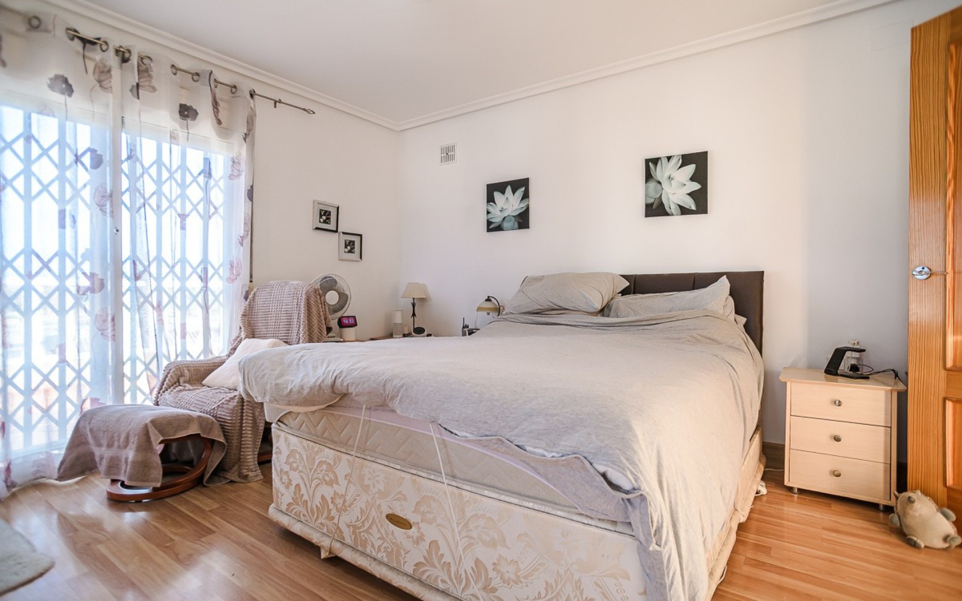 Resale - Villa - Torrevieja - Torrevieja Centro