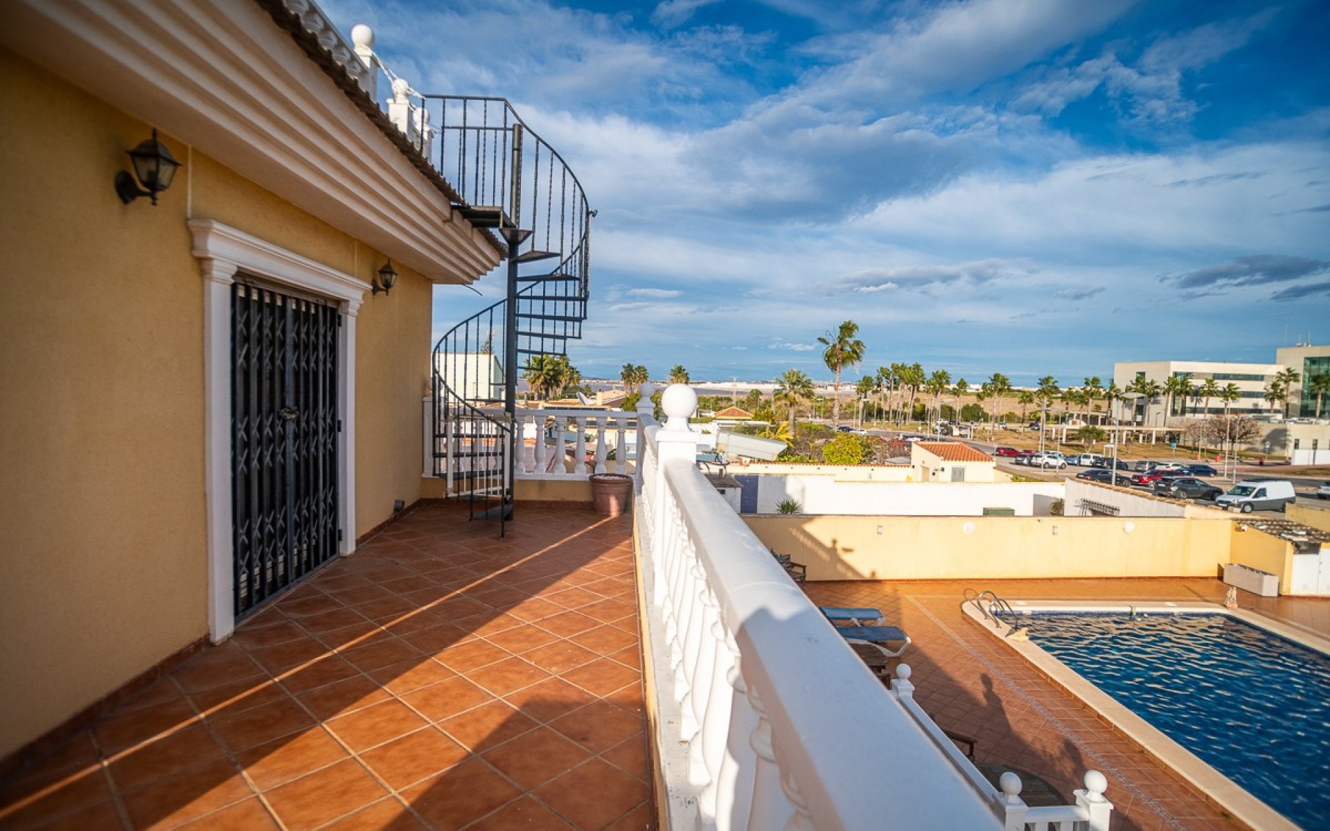 Resale - Villa - Torrevieja - Torrevieja Centro