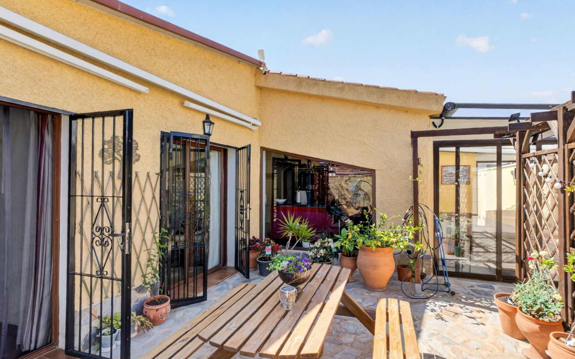 Resale - Villa - Torrevieja - Torrevieja Centro