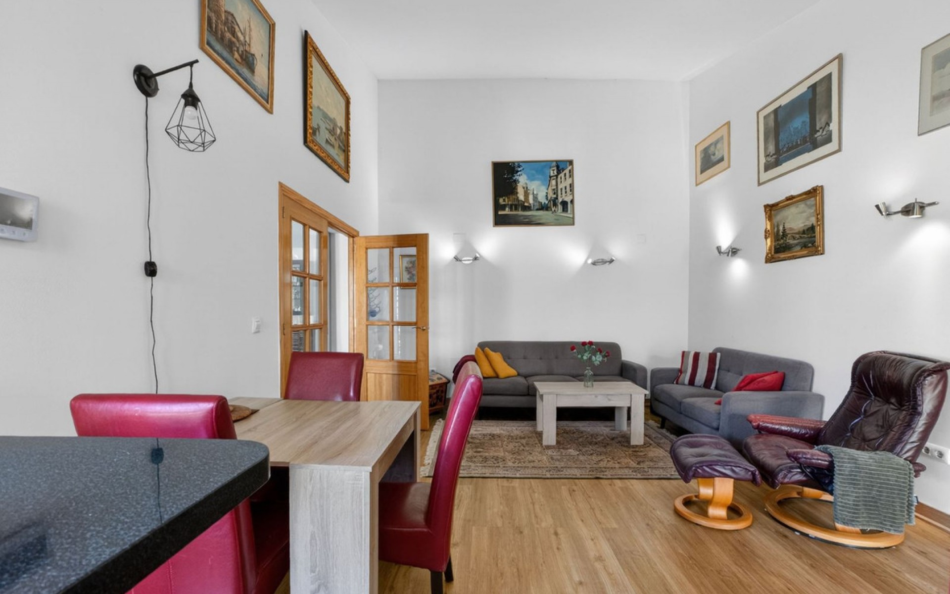 Resale - Villa - Torrevieja - Torrevieja Centro