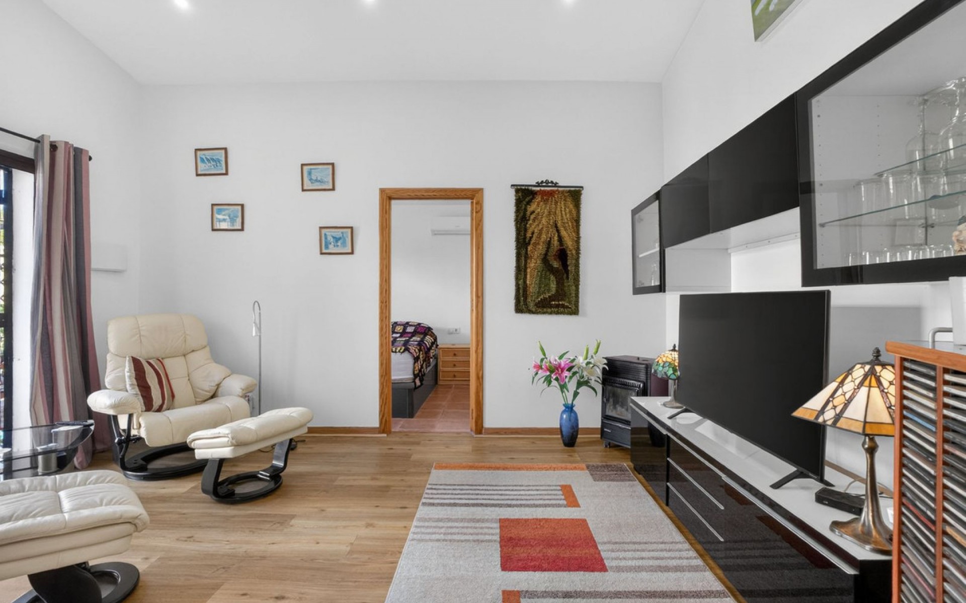 Resale - Villa - Torrevieja - Torrevieja Centro