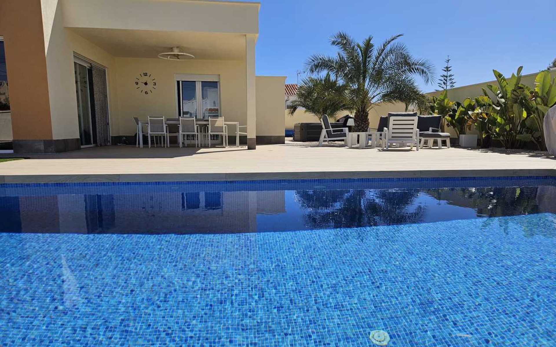 Resale - Villa - Torrevieja - Torrevieja Centro