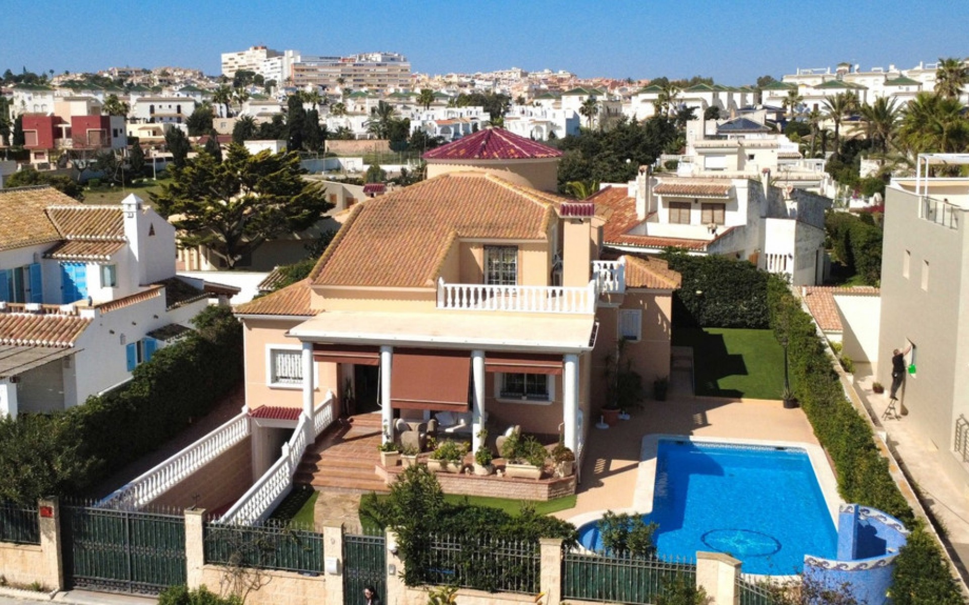 Resale - Villa - Torrevieja - Torrevieja Centro