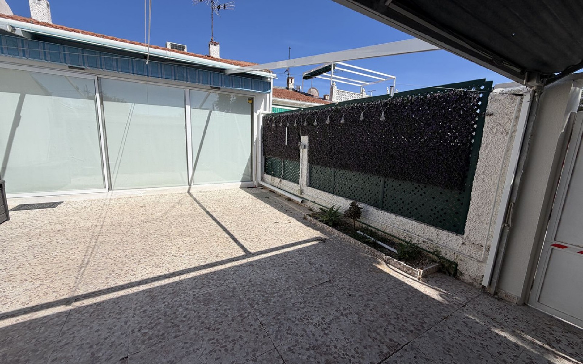 Resale - Villa - Torrevieja - Torrevieja Centro