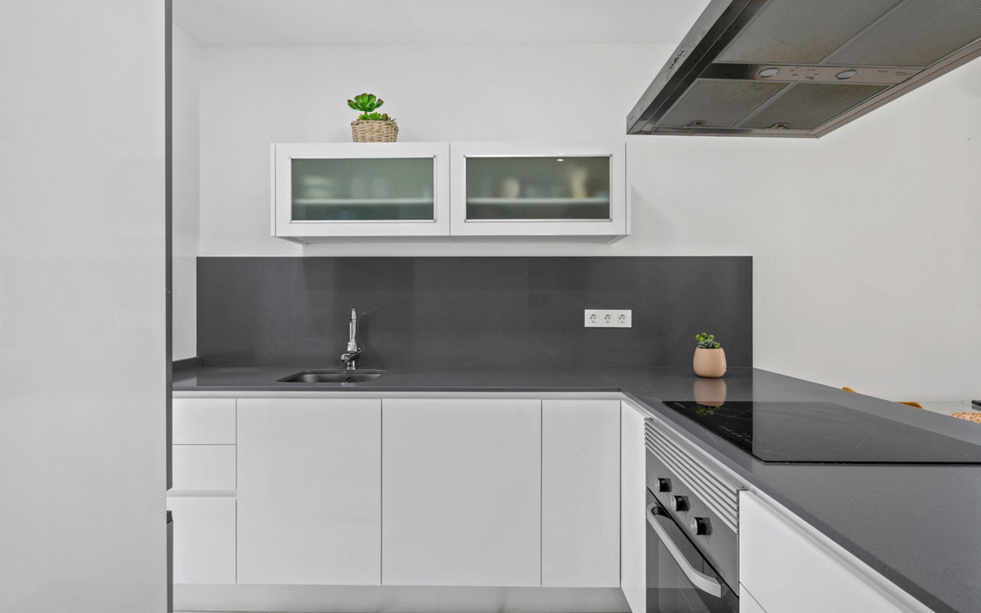 Resale - Villa - Torrevieja - Torrevieja Centro