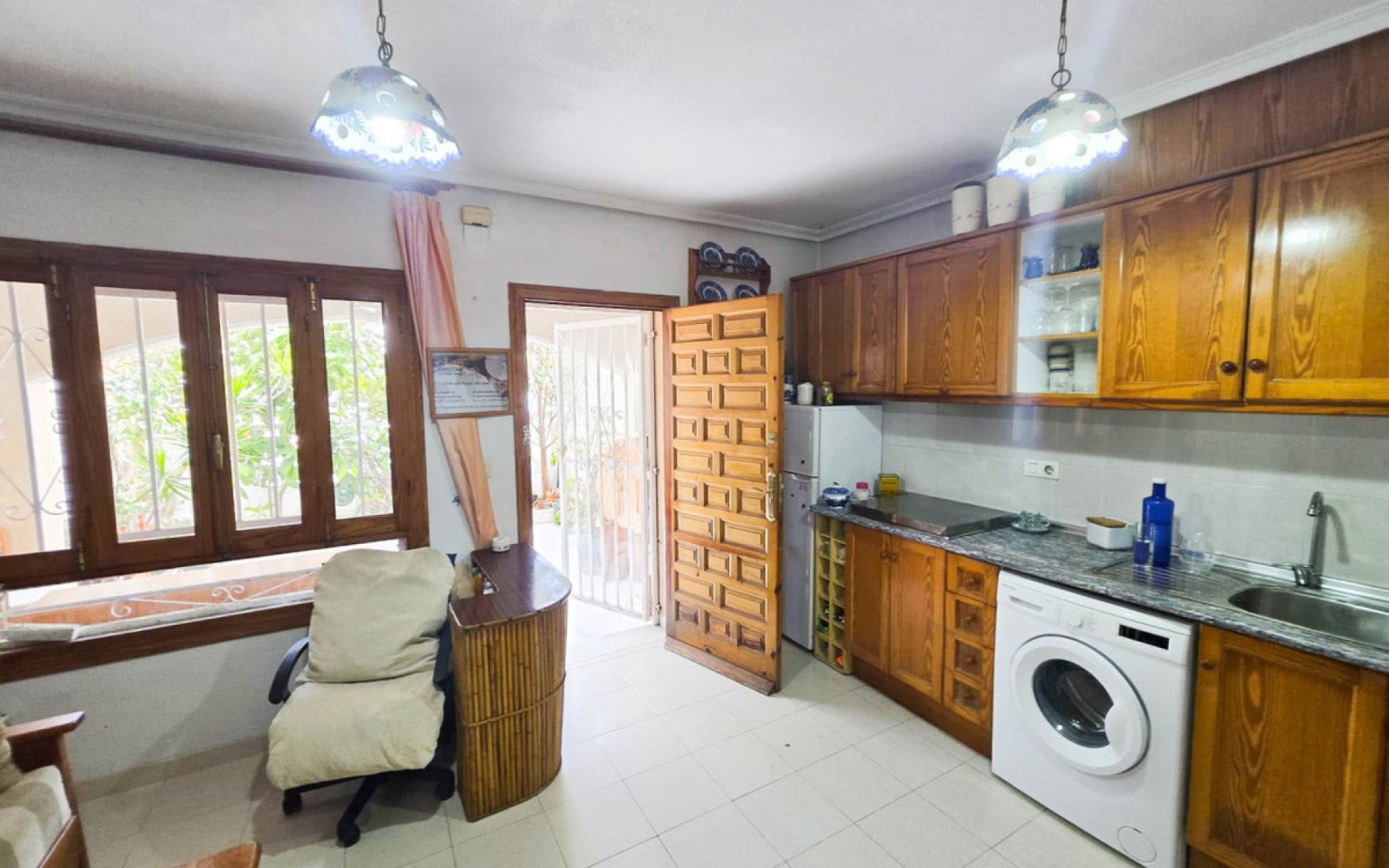 Resale - Villa - Torrevieja - Torrevieja Centro