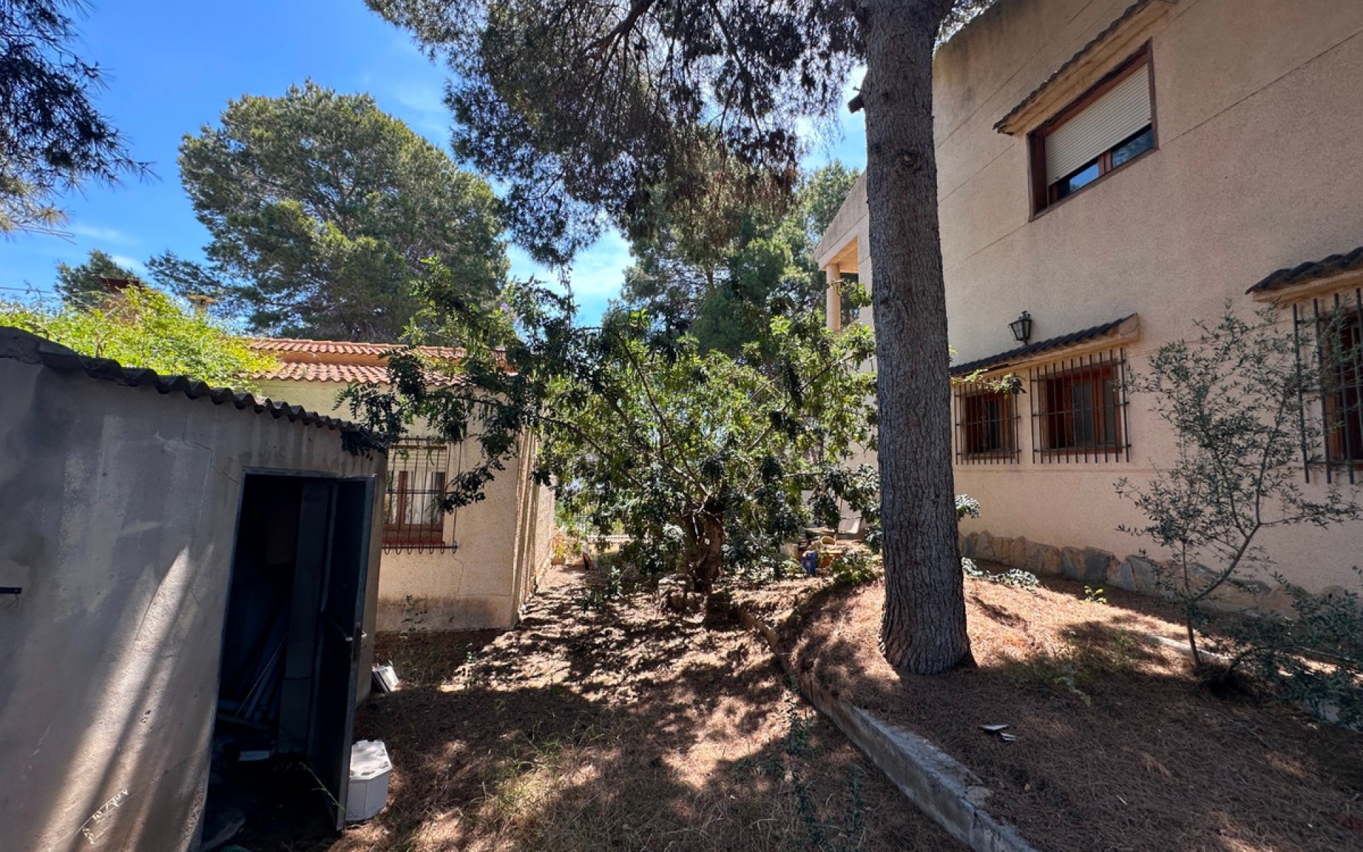 Resale - Villa - Torrevieja - Torrevieja Centro