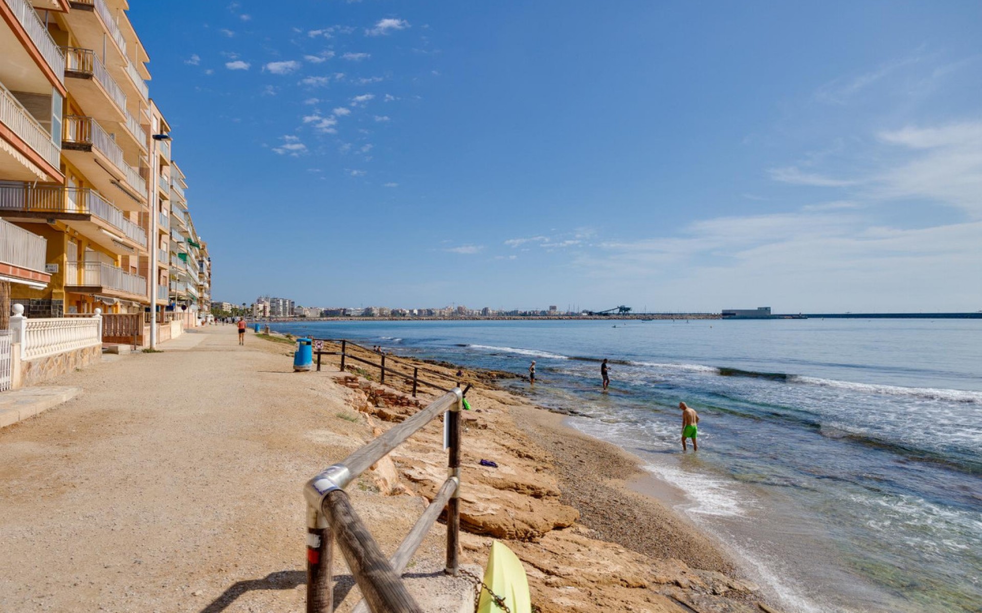 Resale - Villa - Torrevieja - Torrevieja Centro