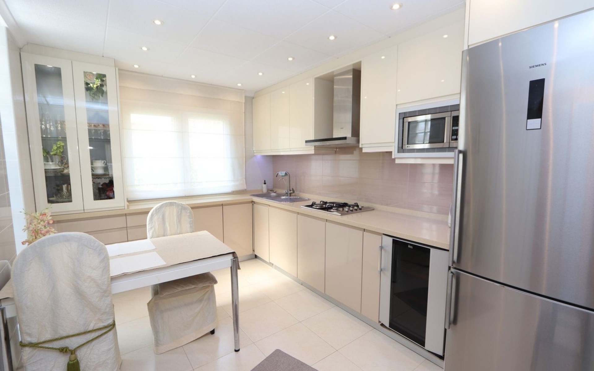 Resale - Villa - Torrevieja - Torrevieja Centro