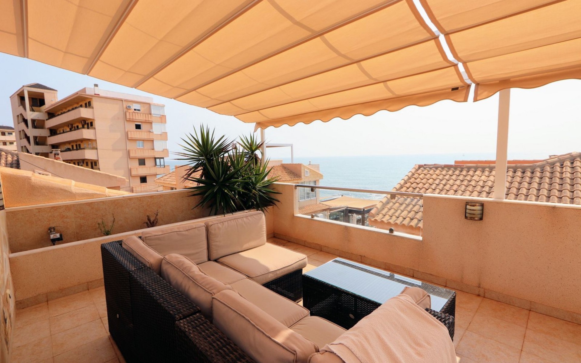 Resale - Villa - Torrevieja - Torrevieja Centro
