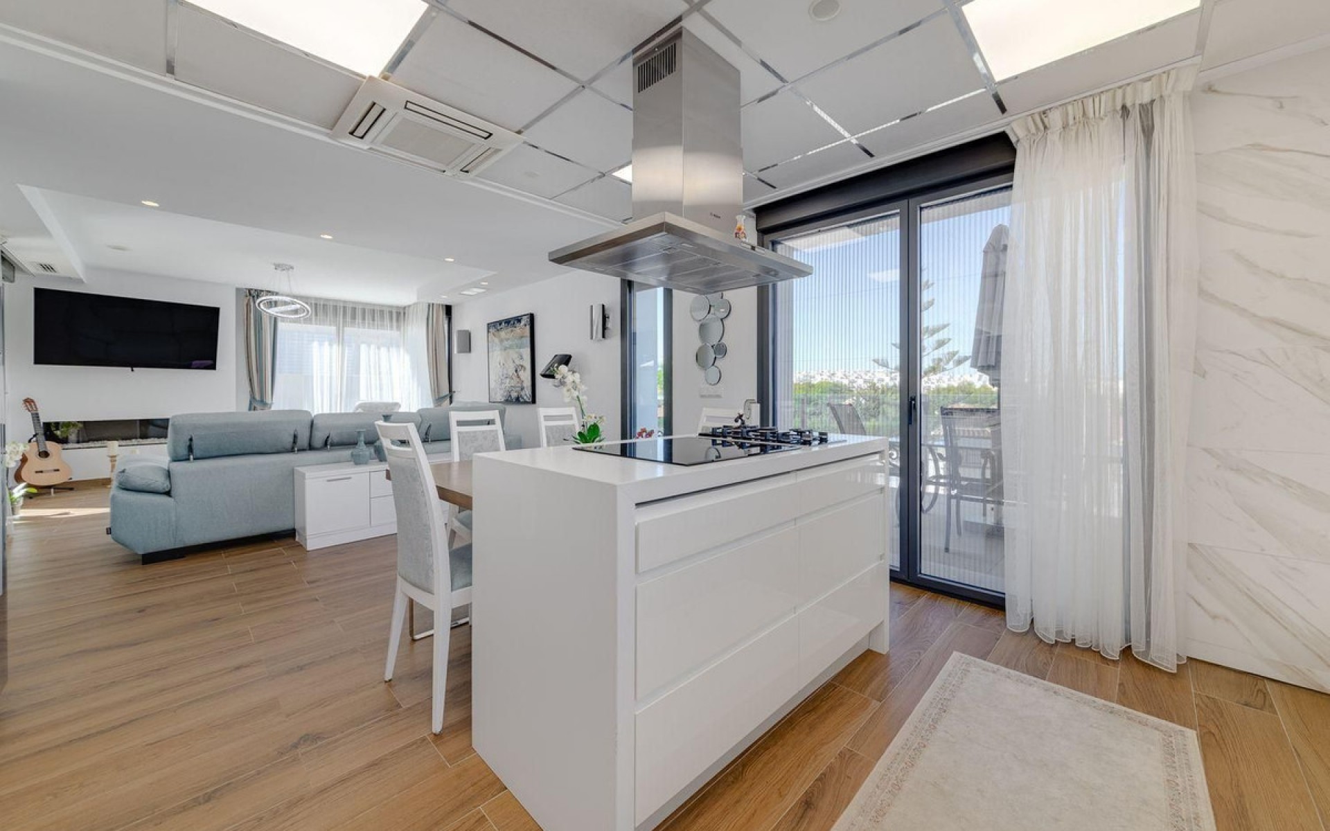 Resale - Villa - Torrevieja - Torrevieja Centro