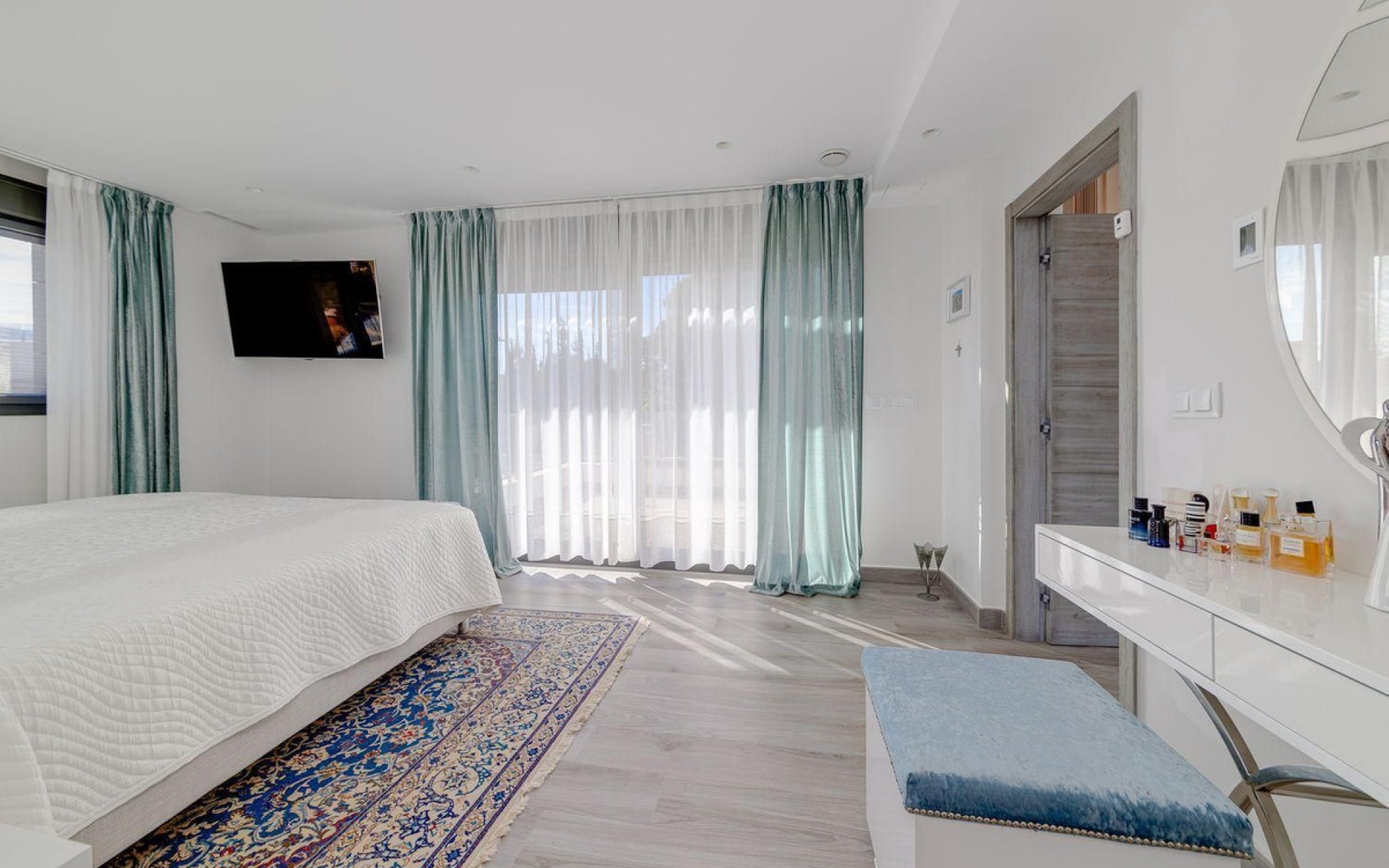 Resale - Villa - Torrevieja - Torrevieja Centro