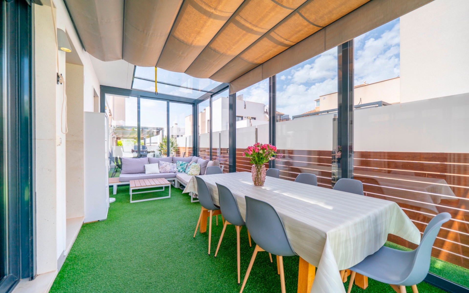 Resale - Villa - Torrevieja - Torrevieja Centro