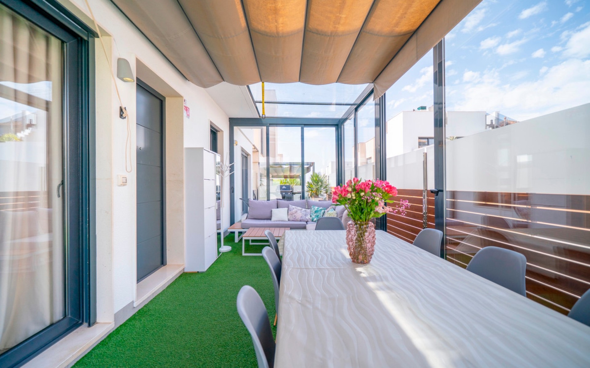 Resale - Villa - Torrevieja - Torrevieja Centro
