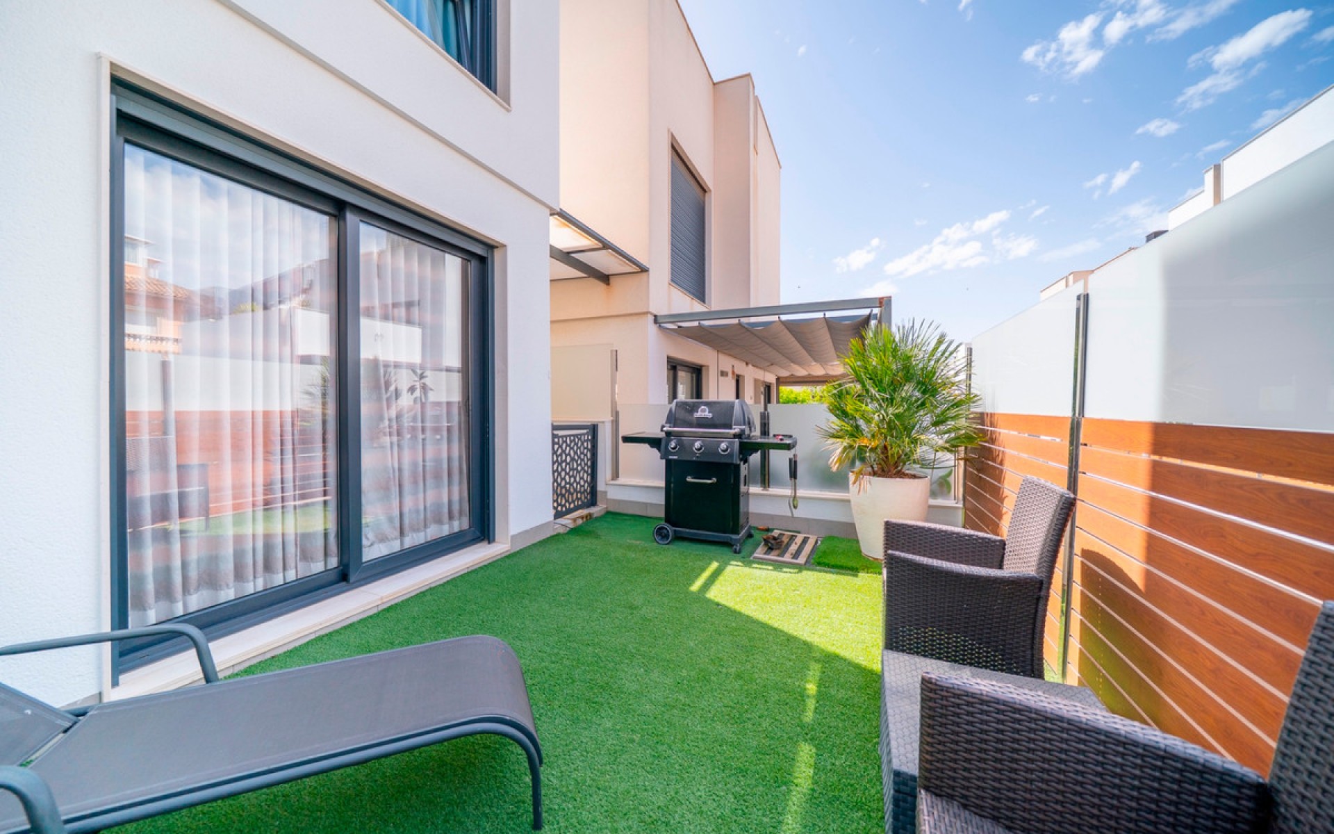Resale - Villa - Torrevieja - Torrevieja Centro