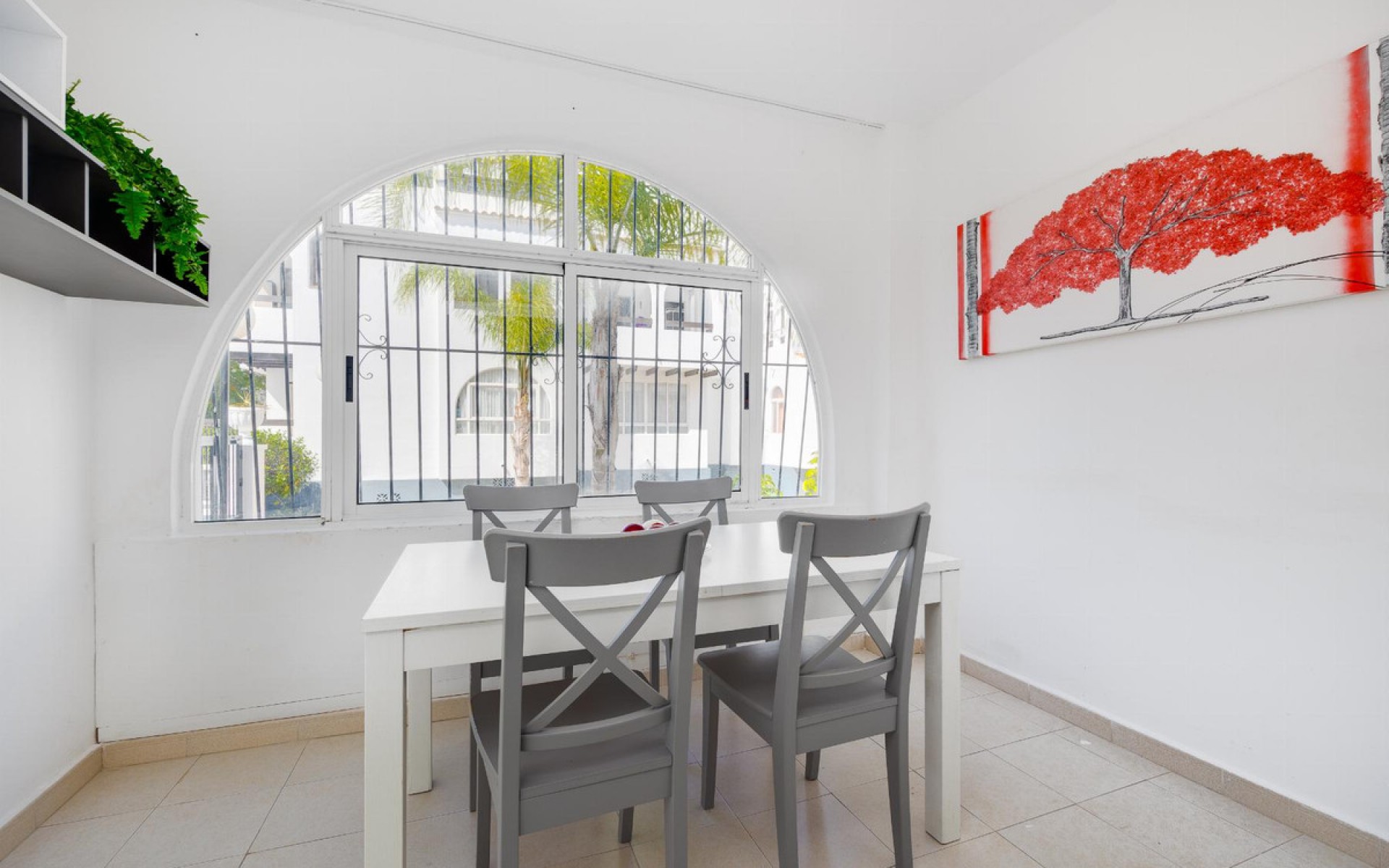 Resale - Villa - Torrevieja - Torrevieja Centro