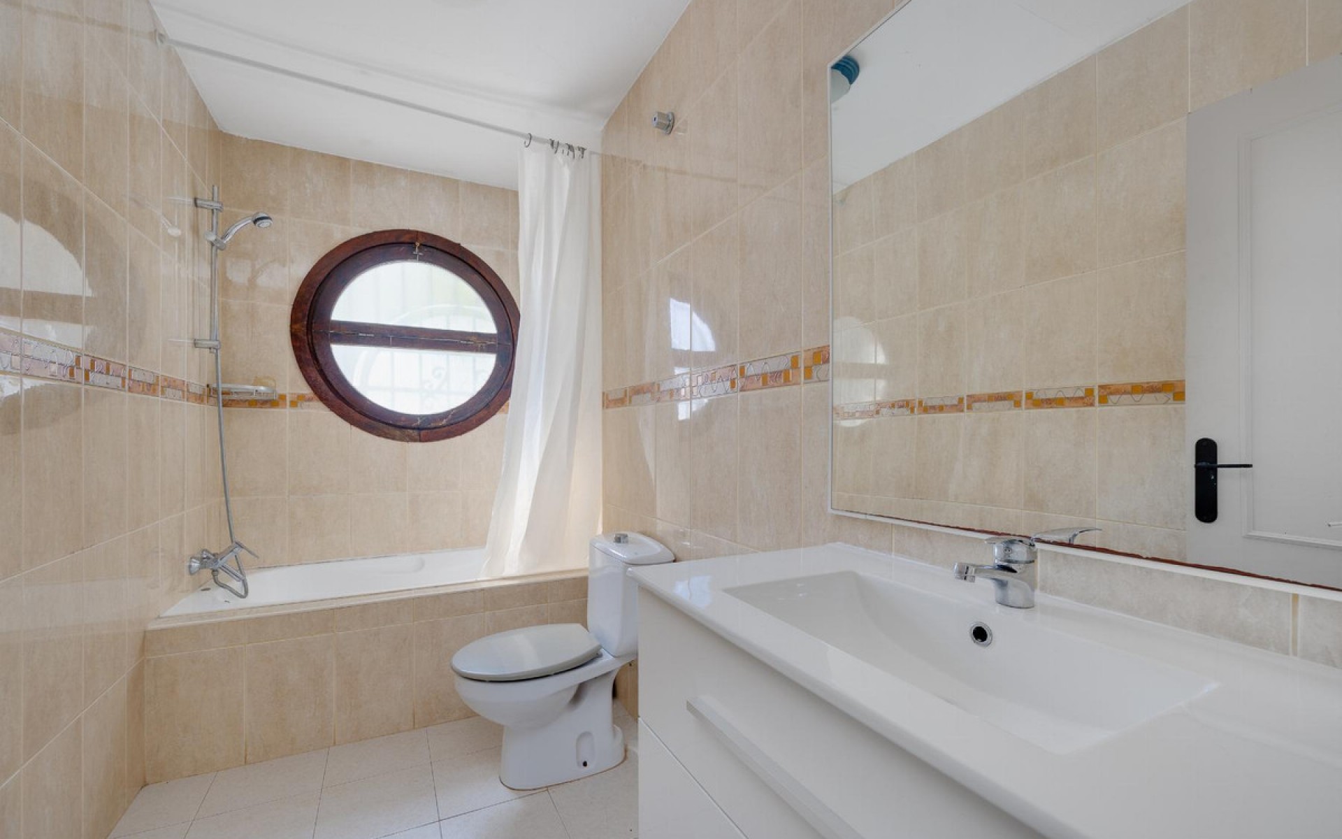 Resale - Villa - Torrevieja - Torrevieja Centro