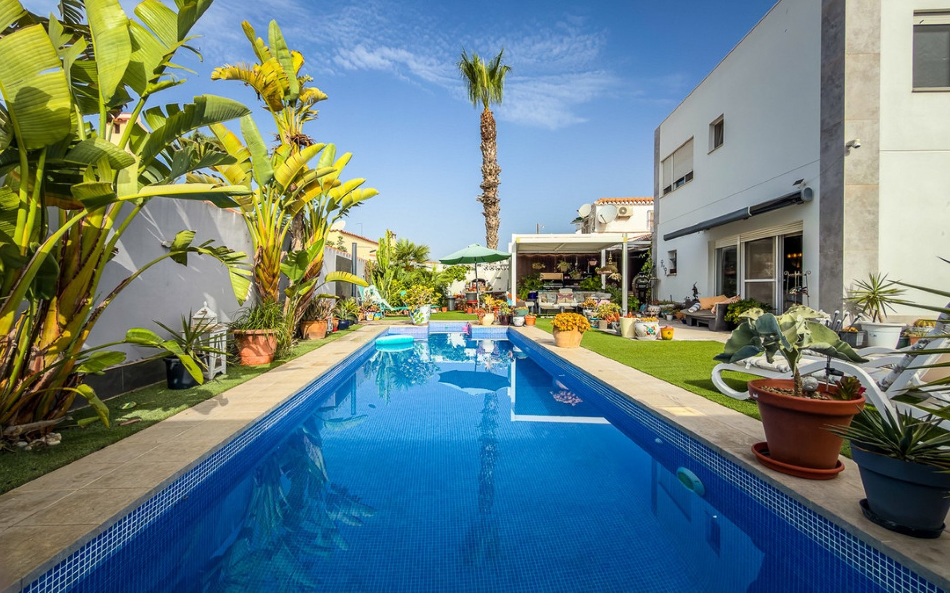 Resale - Villa - Torrevieja - Torrevieja Centro