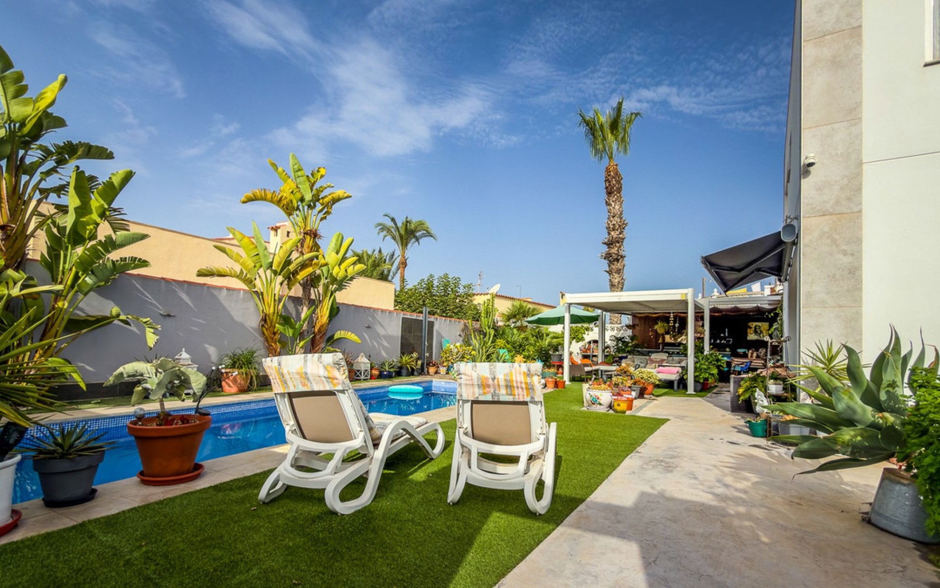Resale - Villa - Torrevieja - Torrevieja Centro
