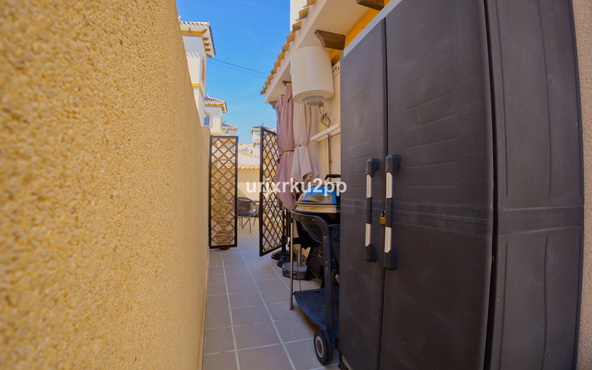 Resale - Villa - Torrevieja - Torrevieja Centro