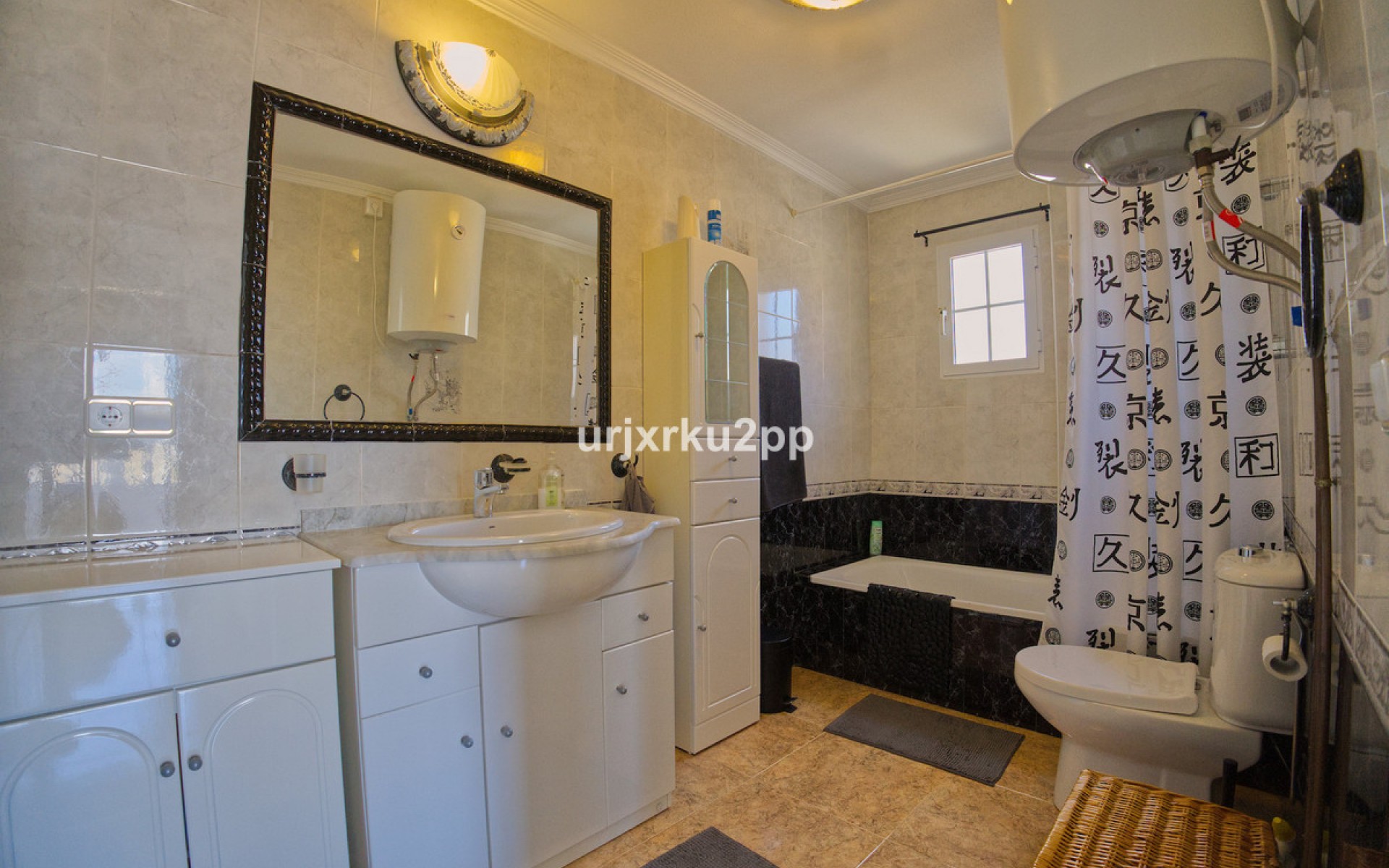 Resale - Villa - Torrevieja - Torrevieja Centro