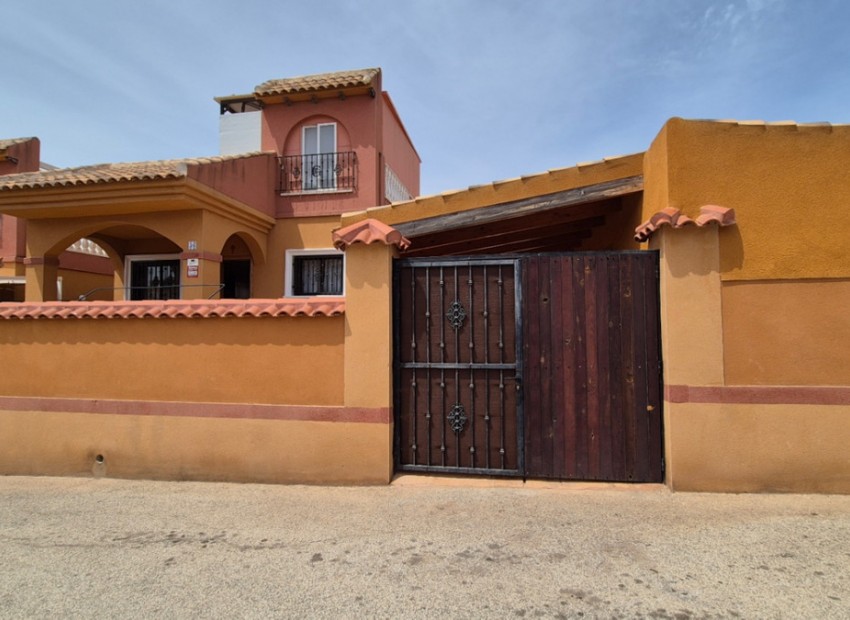 Resale - Villa - Torrevieja - Torrevieja Centro
