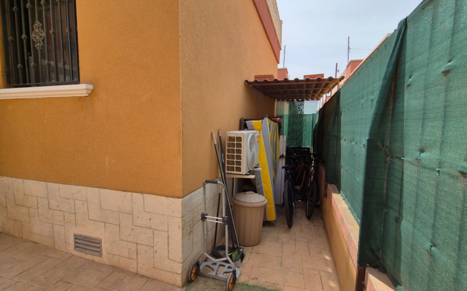 Resale - Villa - Torrevieja - Torrevieja Centro