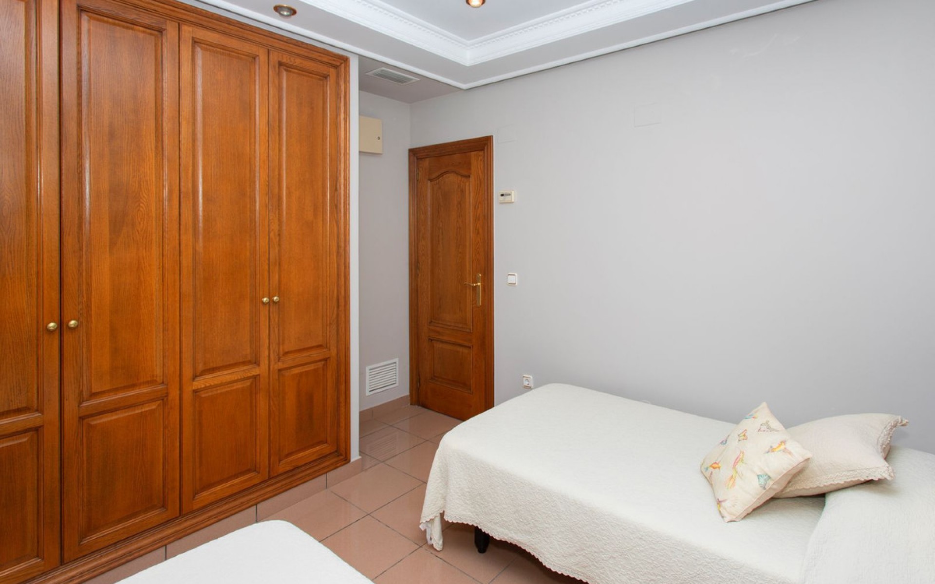 Resale - Villa - Torrevieja - Torrevieja Centro