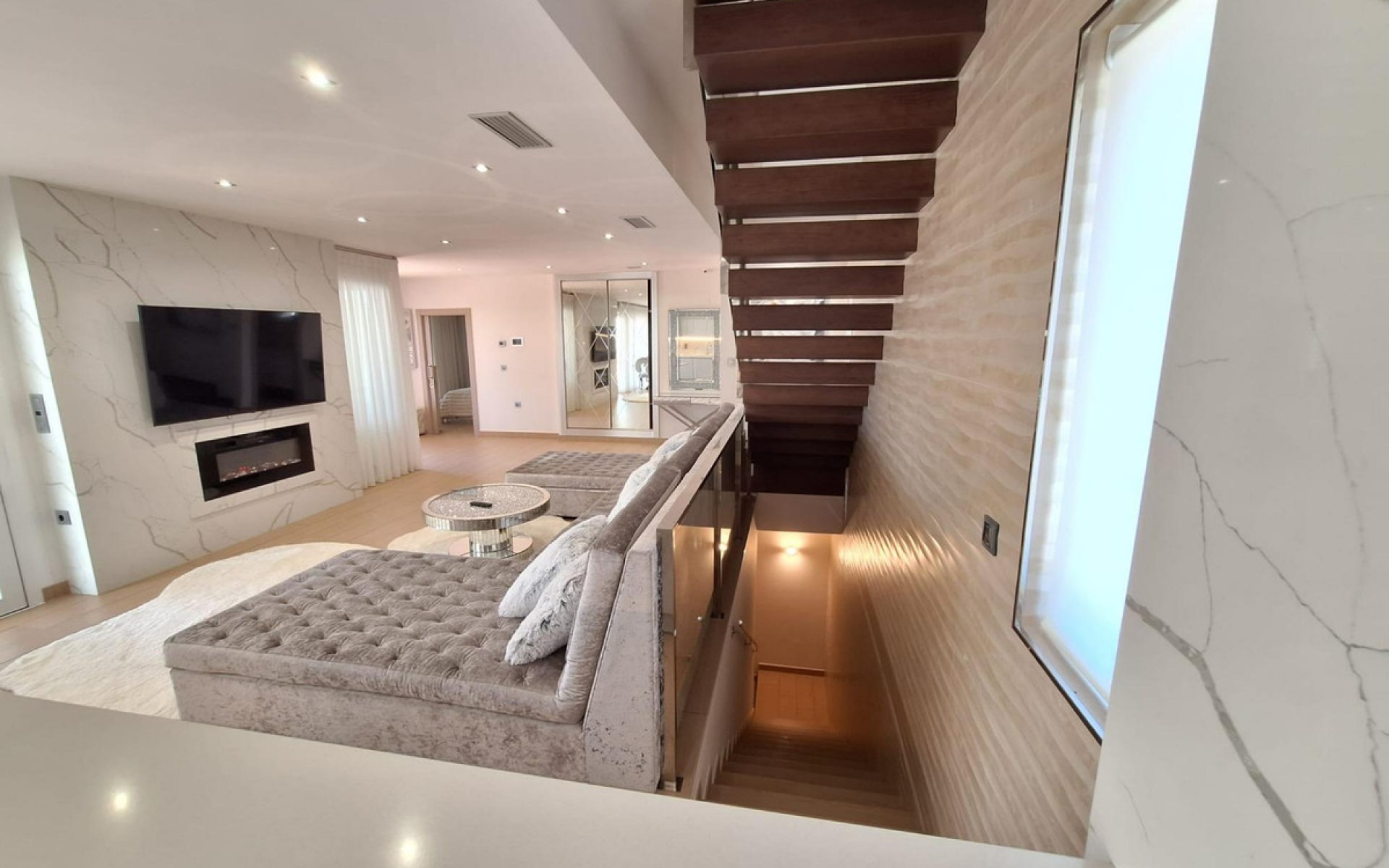 Resale - Villa - Torrevieja - Torrevieja Centro