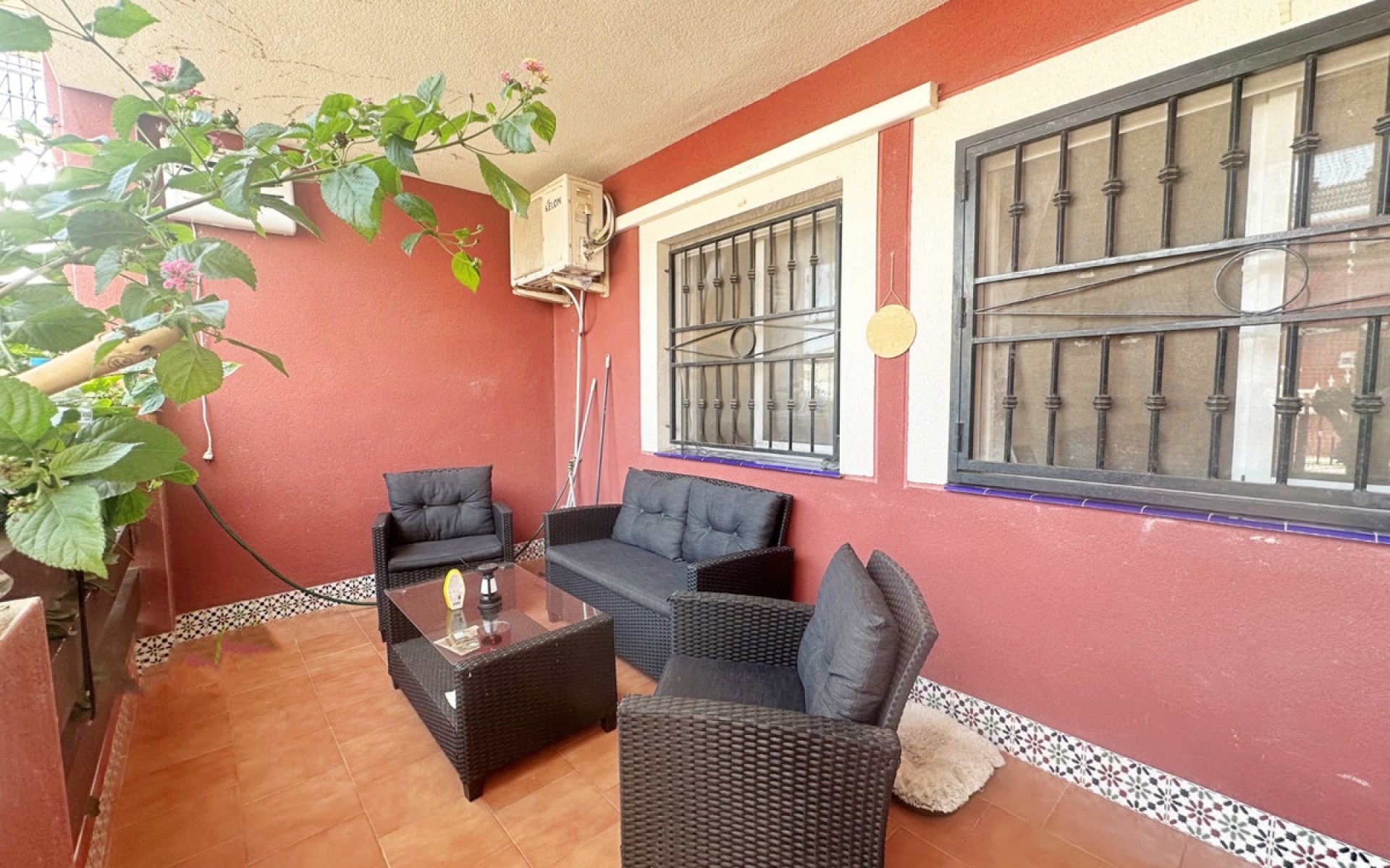 Resale - Villa - Torrevieja - Torrevieja Centro