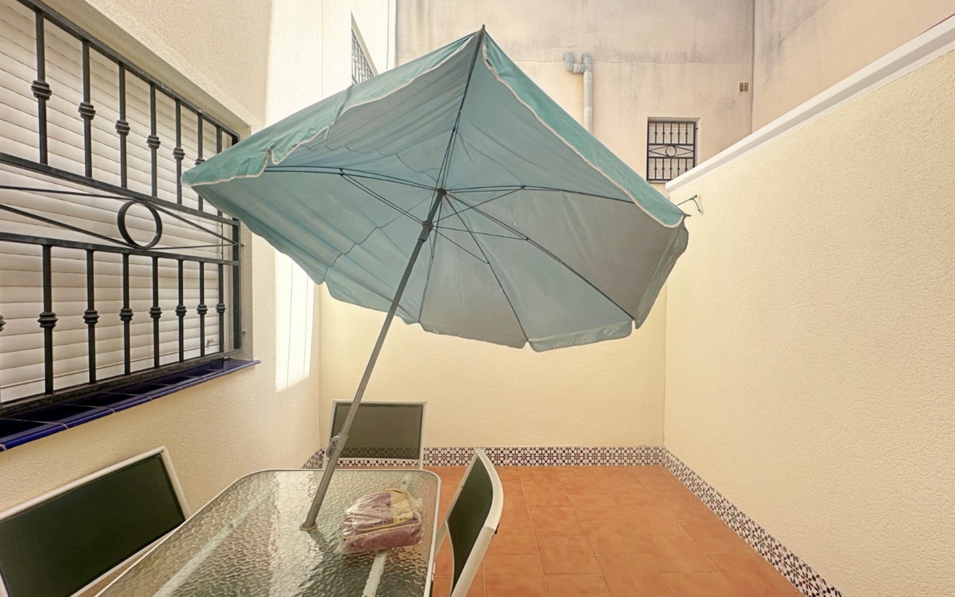 Resale - Villa - Torrevieja - Torrevieja Centro