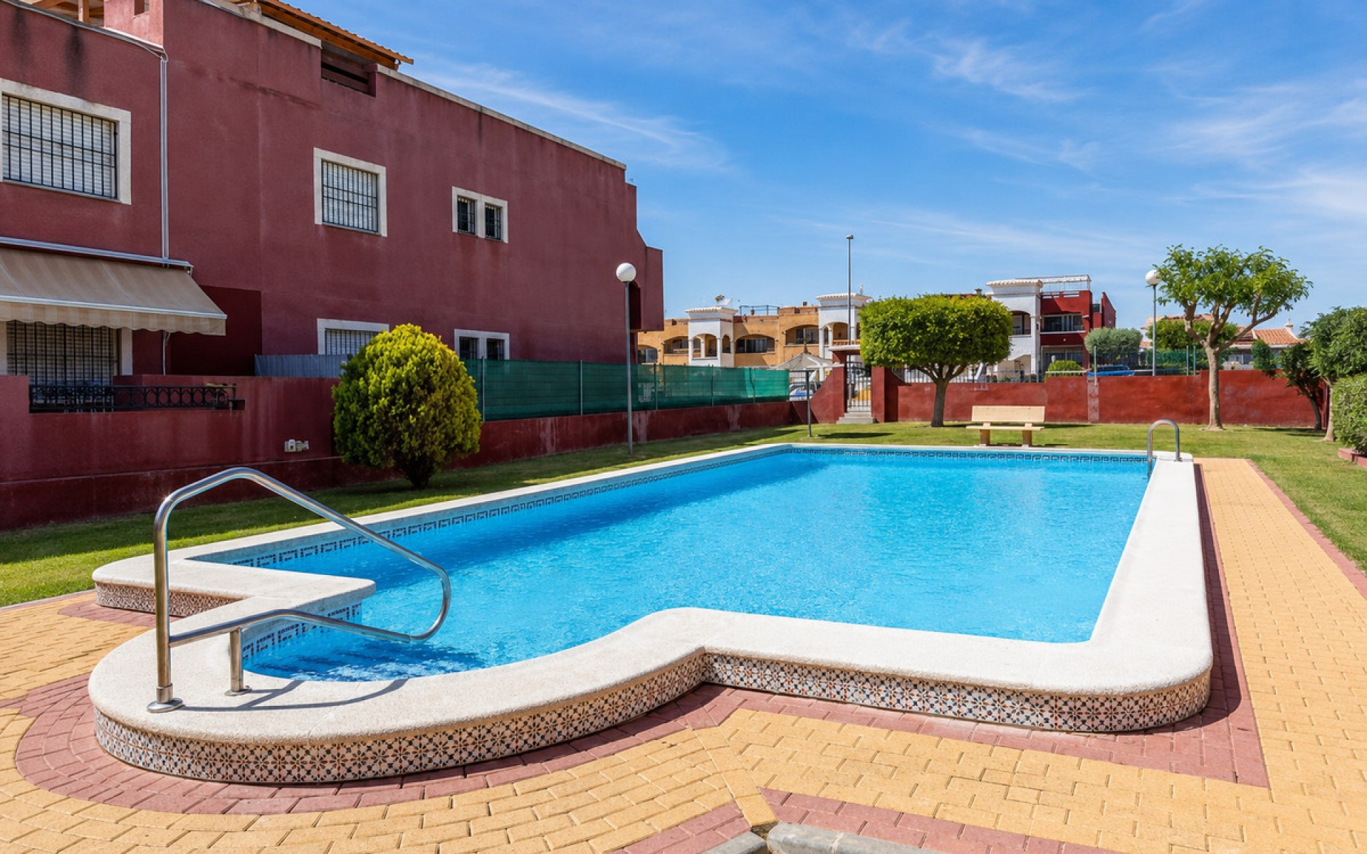 Resale - Villa - Torrevieja - Torrevieja Centro