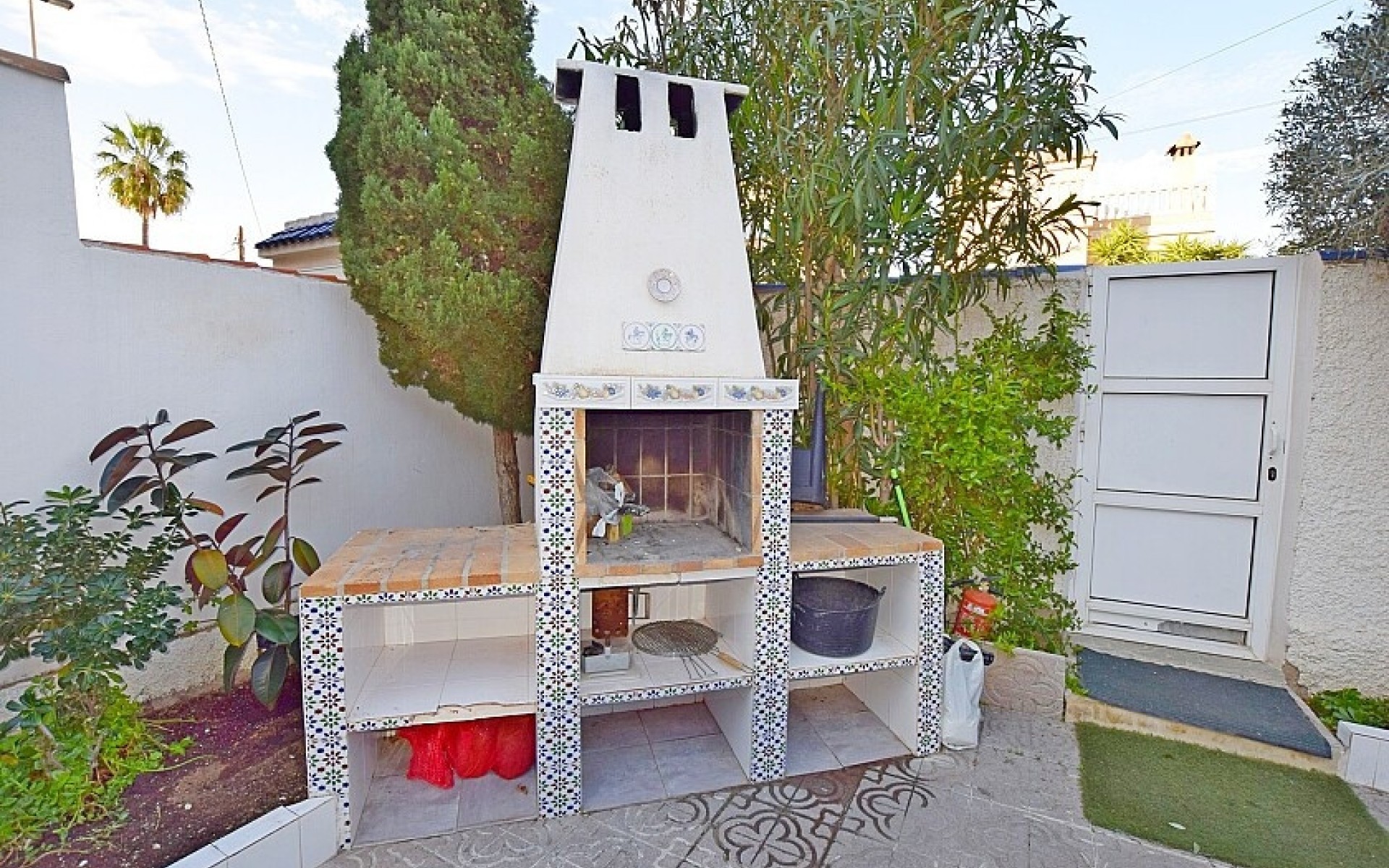 Resale - Villa - Torrevieja - Torrevieja Centro