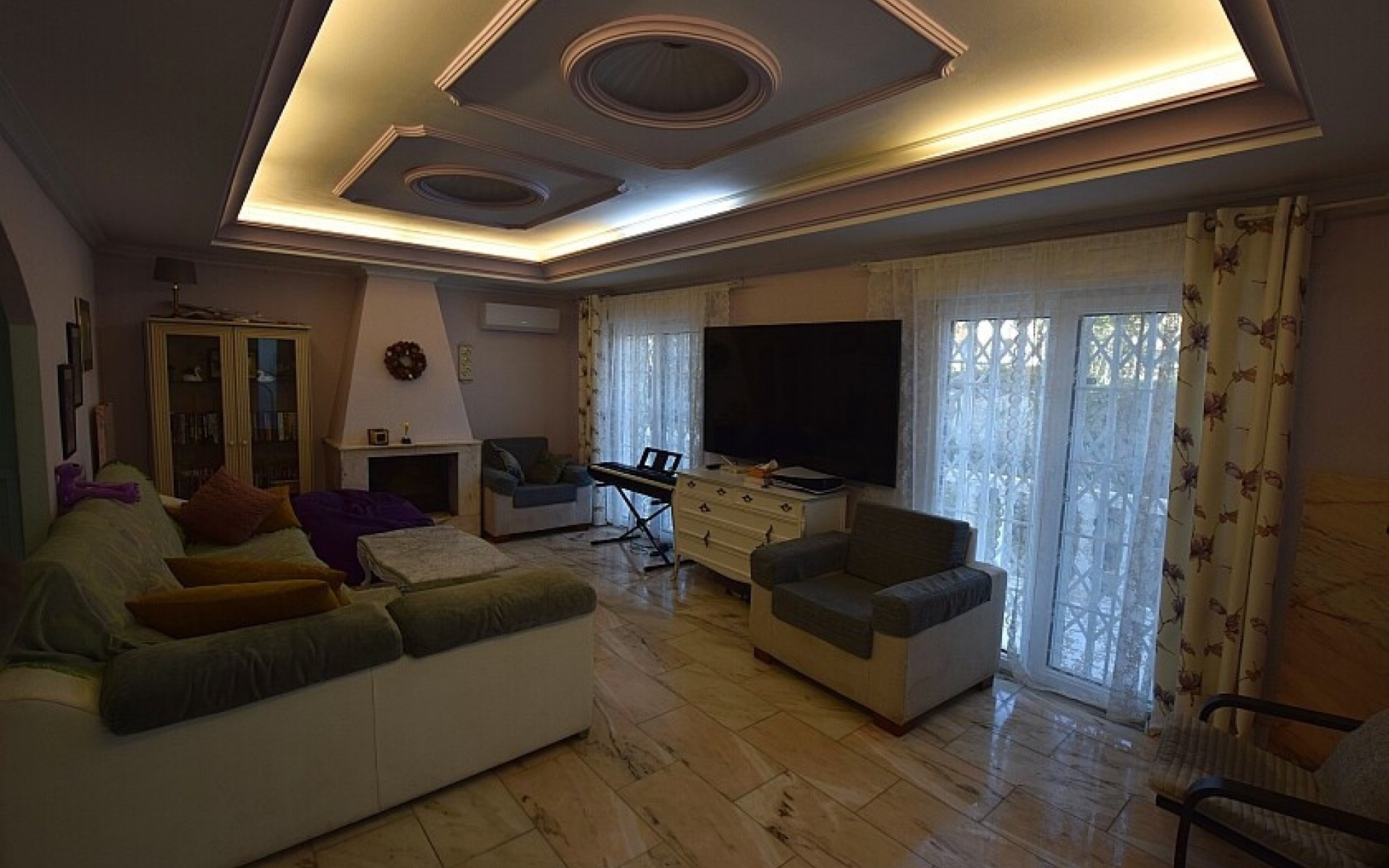 Resale - Villa - Torrevieja - Torrevieja Centro
