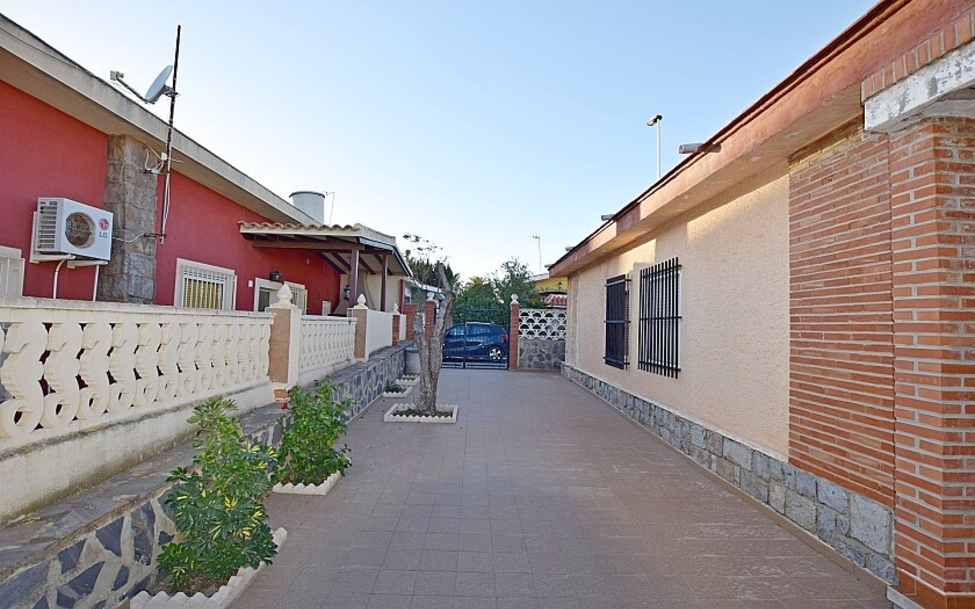 Resale - Villa - Torrevieja - Torrevieja Centro