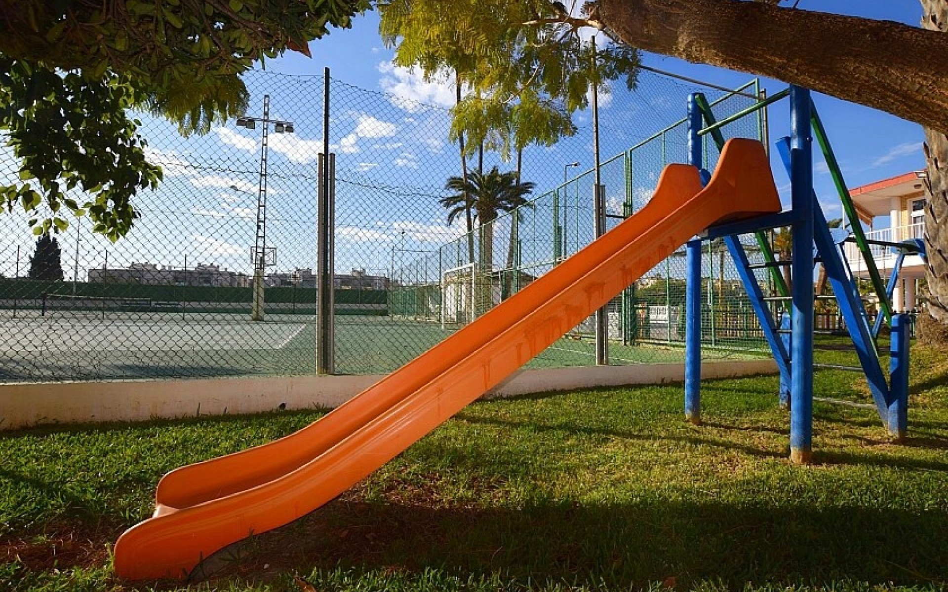 Resale - Villa - Torrevieja - Torrevieja Centro