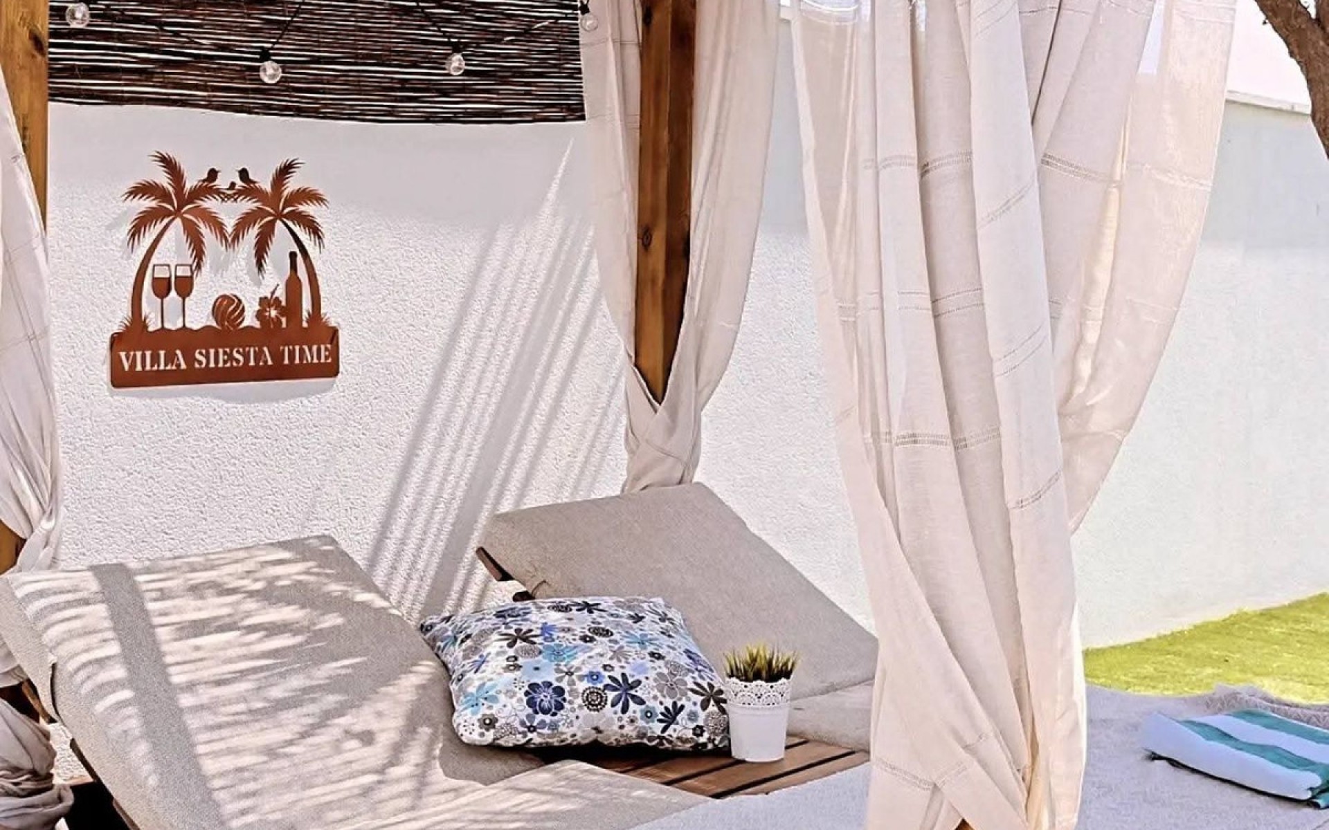 Resale - Villa - Torrevieja - Torrevieja Centro