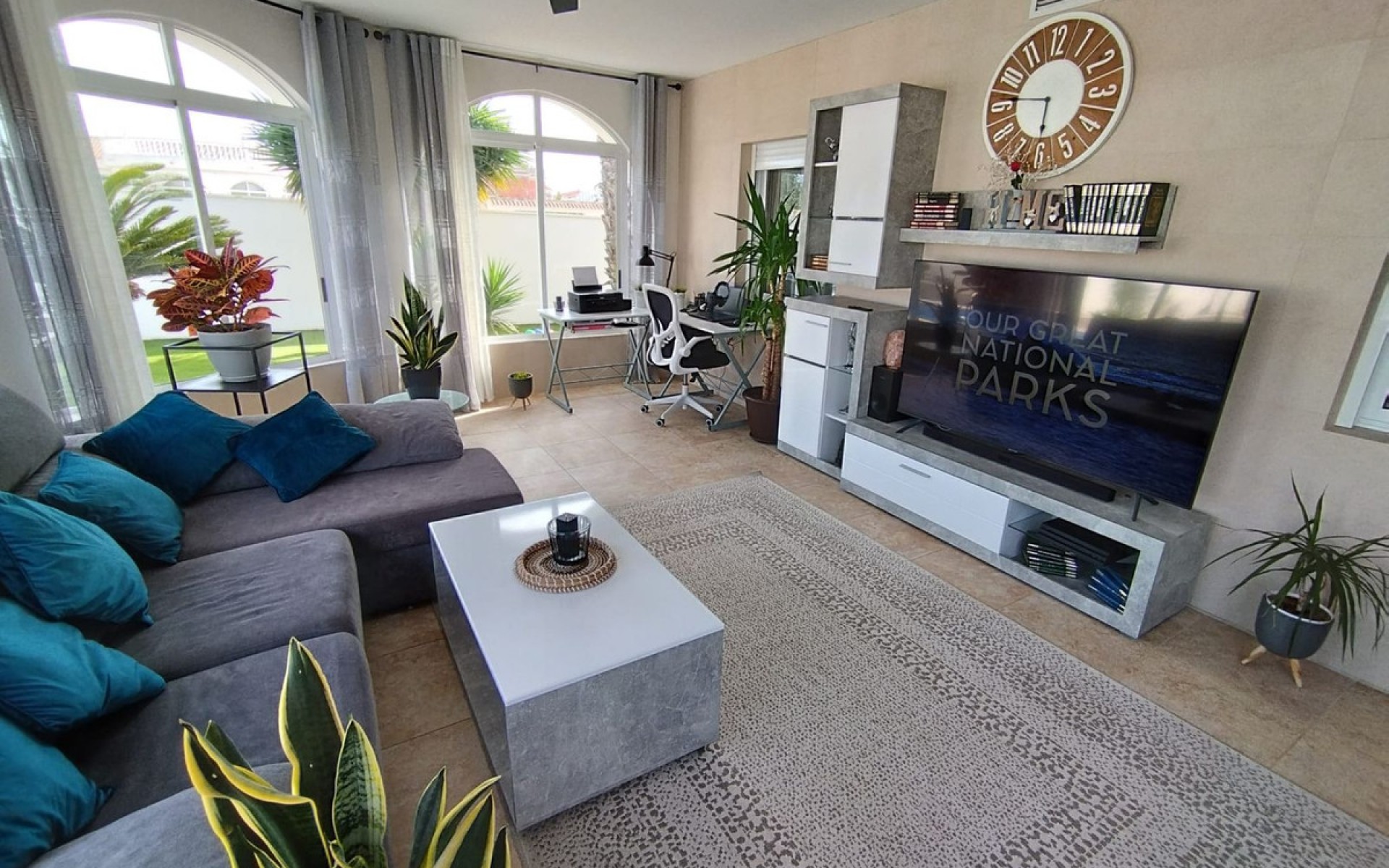 Resale - Villa - Torrevieja - Torrevieja Centro