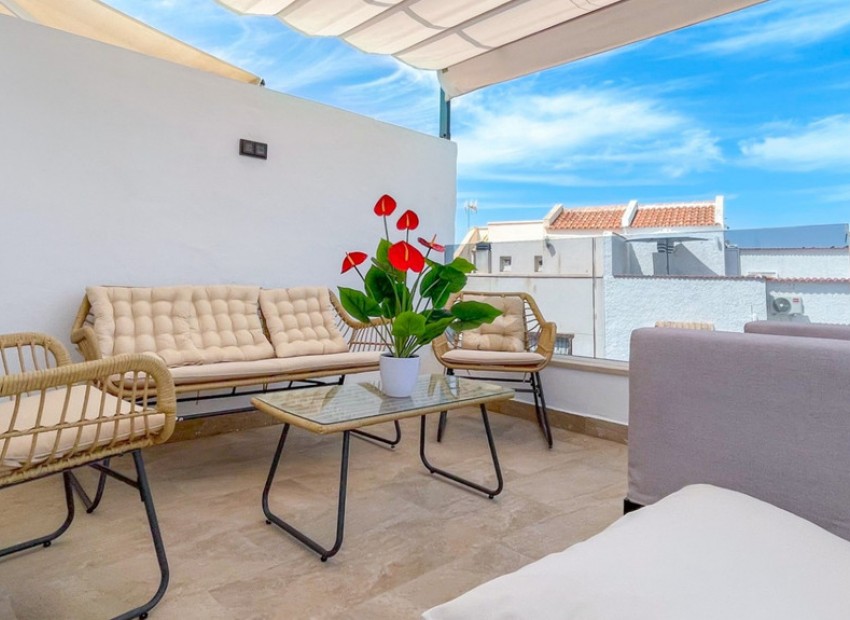 Resale - Villa - Torrevieja - Torrevieja Centro