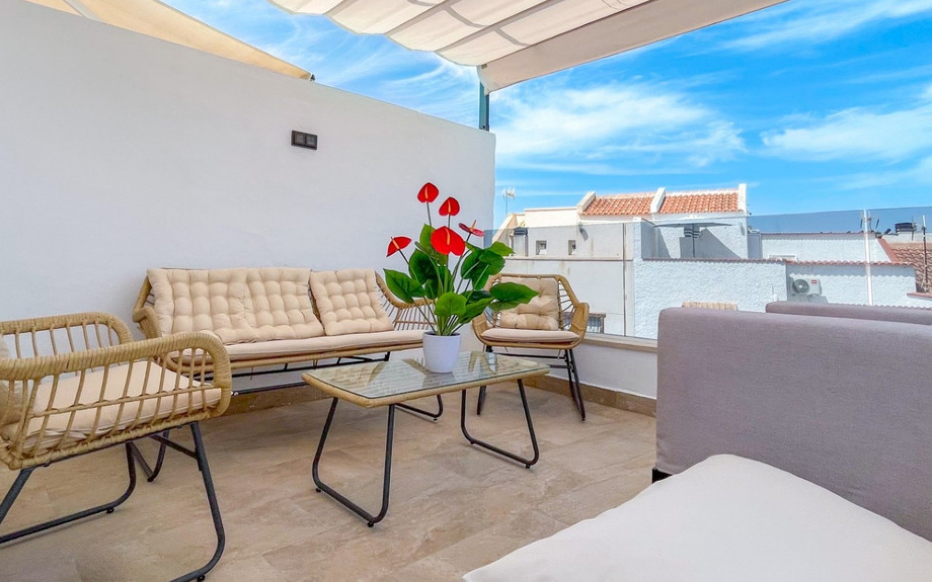 Resale - Villa - Torrevieja - Torrevieja Centro