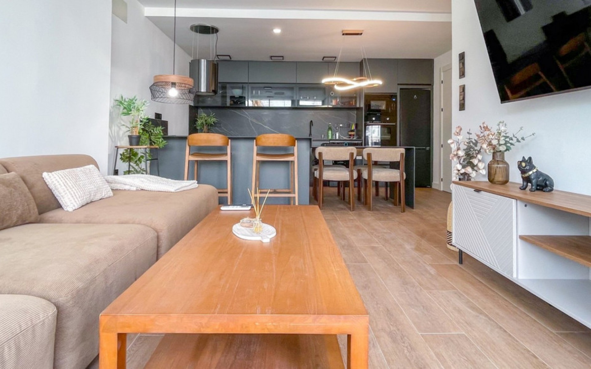 Resale - Villa - Torrevieja - Torrevieja Centro