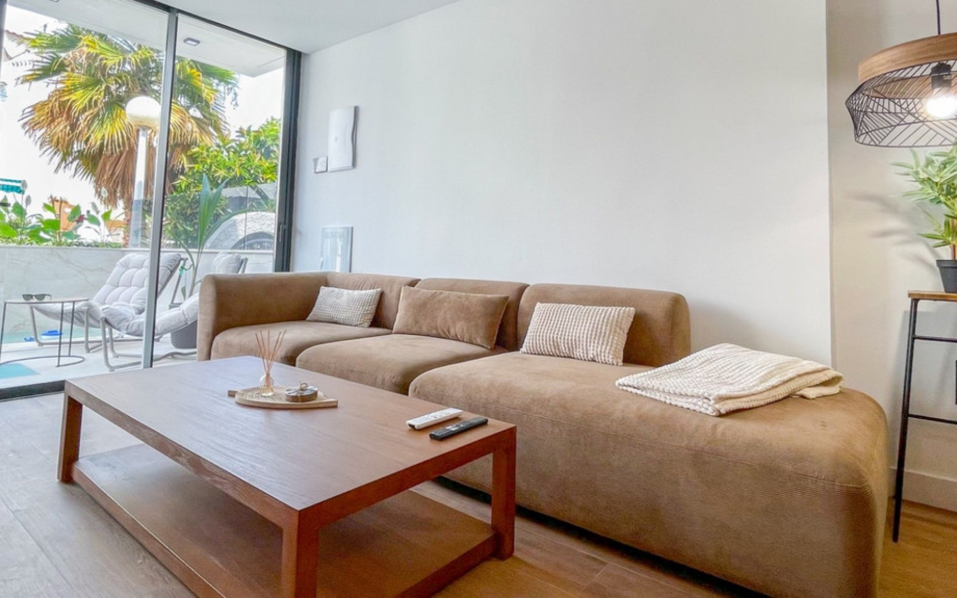 Resale - Villa - Torrevieja - Torrevieja Centro