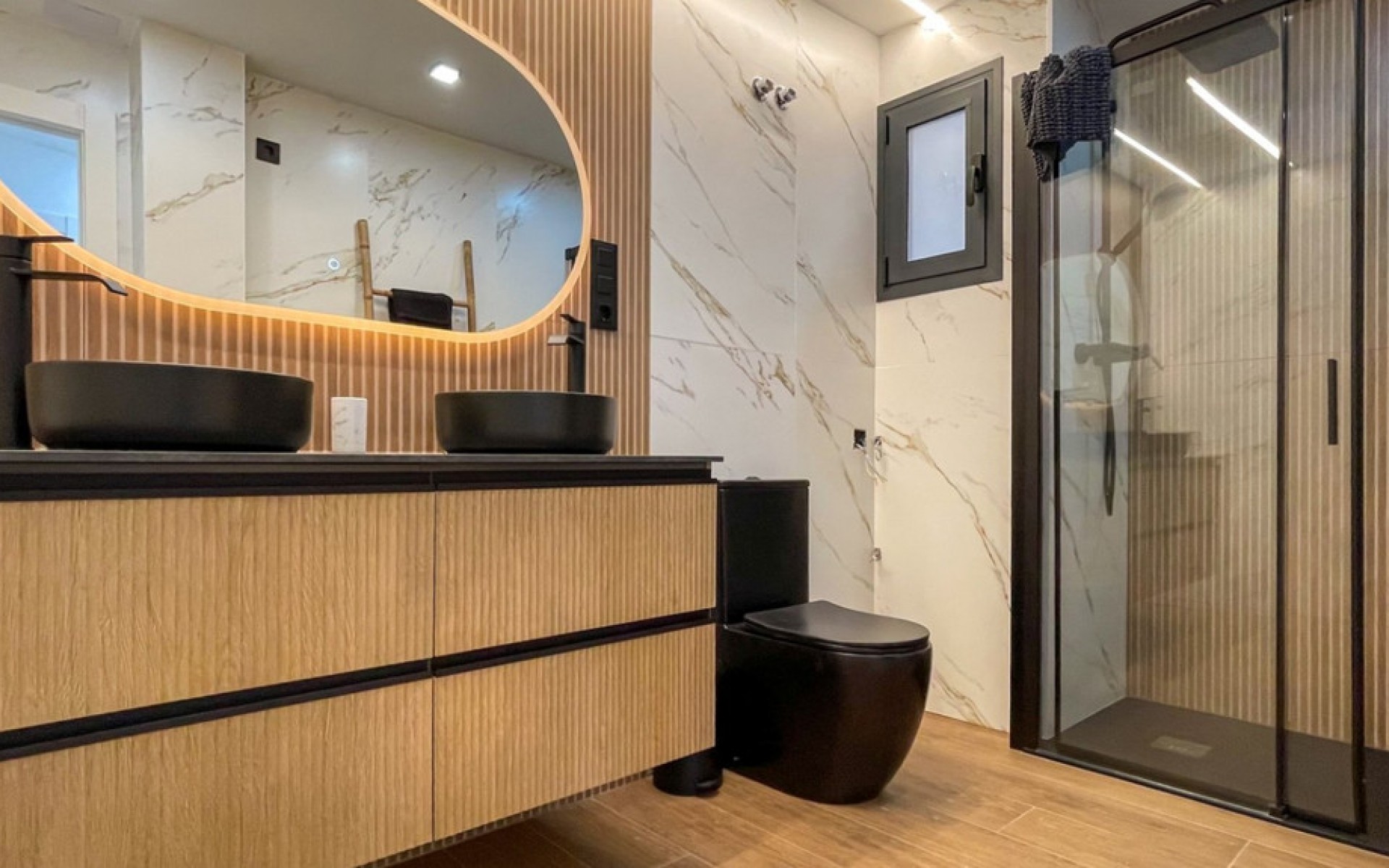 Resale - Villa - Torrevieja - Torrevieja Centro