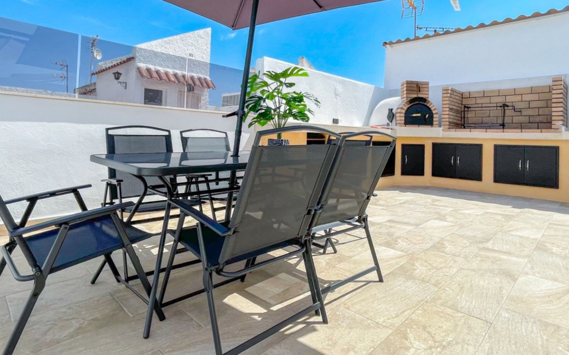 Resale - Villa - Torrevieja - Torrevieja Centro