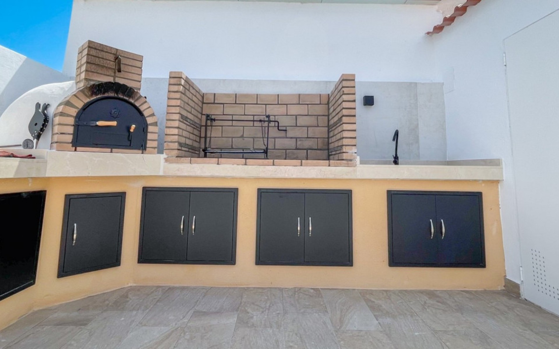 Resale - Villa - Torrevieja - Torrevieja Centro