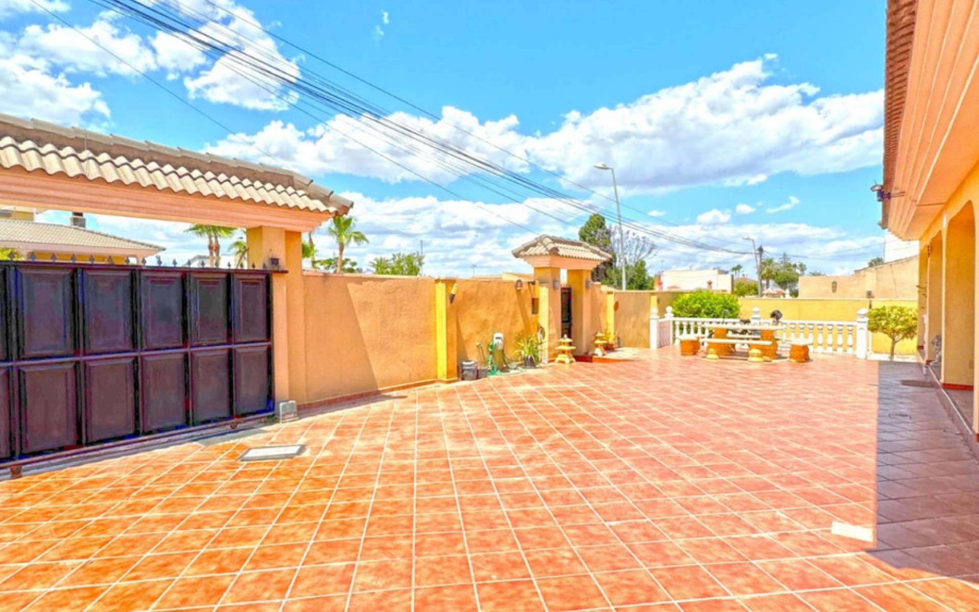 Resale - Villa - Torrevieja - Torrevieja Centro