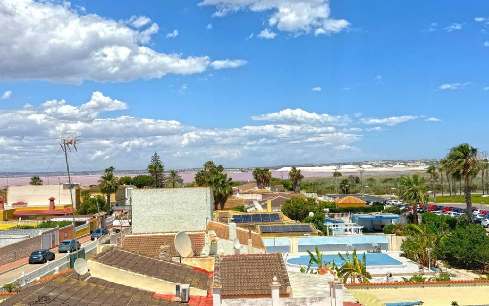Resale - Villa - Torrevieja - Torrevieja Centro
