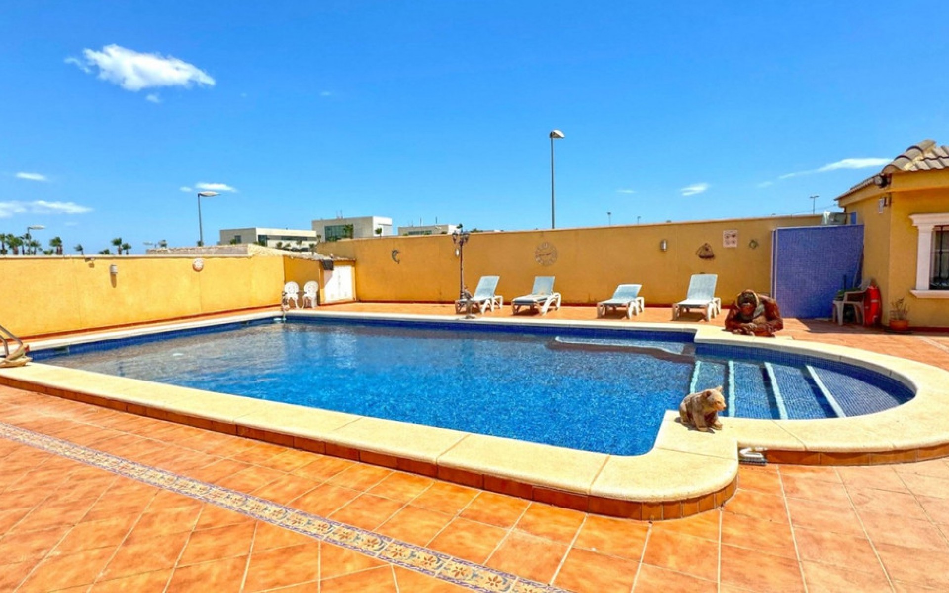 Resale - Villa - Torrevieja - Torrevieja Centro