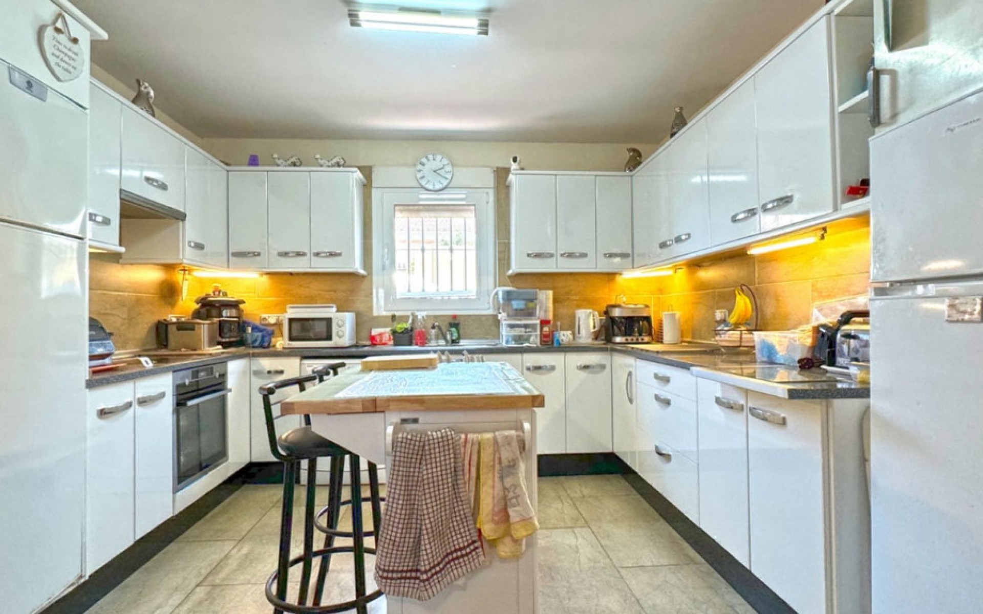 Resale - Villa - Torrevieja - Torrevieja Centro